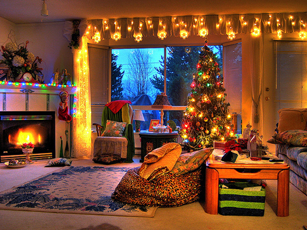 15%20Awesome%20and%20Beautiful%20Christmas%20Tree%20Decorations%20|%20HomeMydesign