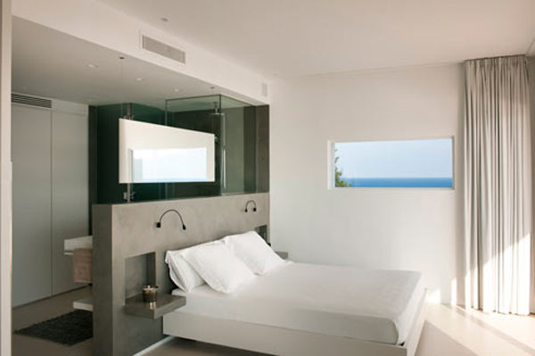 beach-house-with-master-bedroom-by-juma-architects