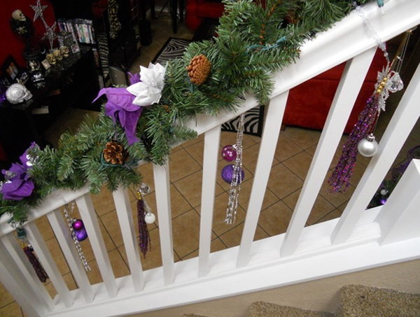 beautiful-christmas-stair-garlands