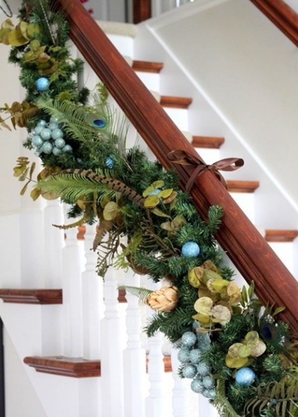 beautiful-christmas-stairs-with-flower-ornaments