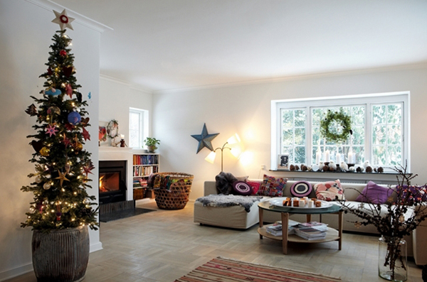 Danish House With Christmas Decorations For Winter 2013 Home