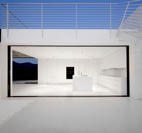minimalist-house-with-glass-design-by-xten-architecture