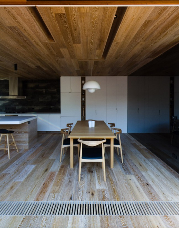 wooden-open-house-with-dining-room-by-eat-architects