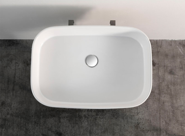 white-ceramic-washbasin-for-bathroom