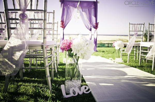 outdoor-wedding-ideas-with-flower-garden