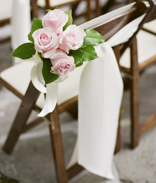 wedding-garden-decor-with-chair-furniture