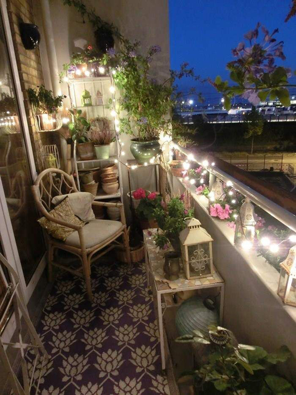 15 Small Balcony Lighting Ideas | HomeMydesign