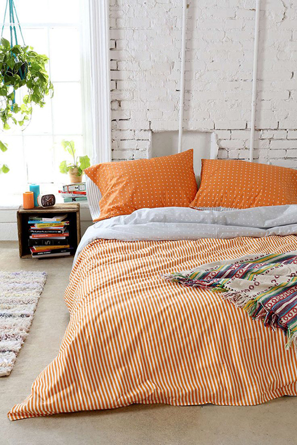 Orange bedroom color