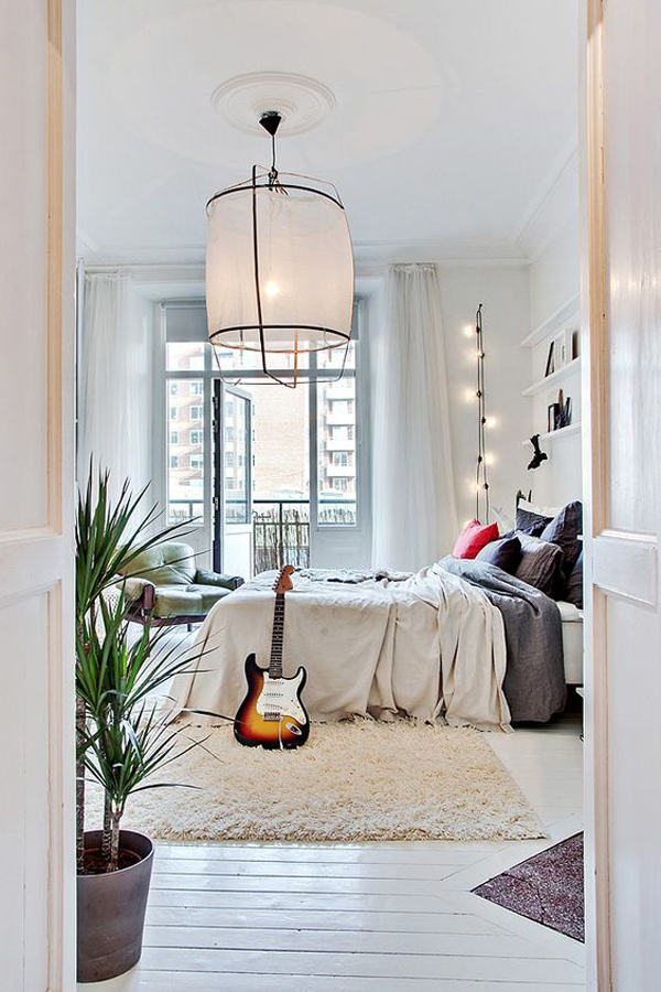 22 Delightful DIY String Lights In The Bedroom | HomeMydesign