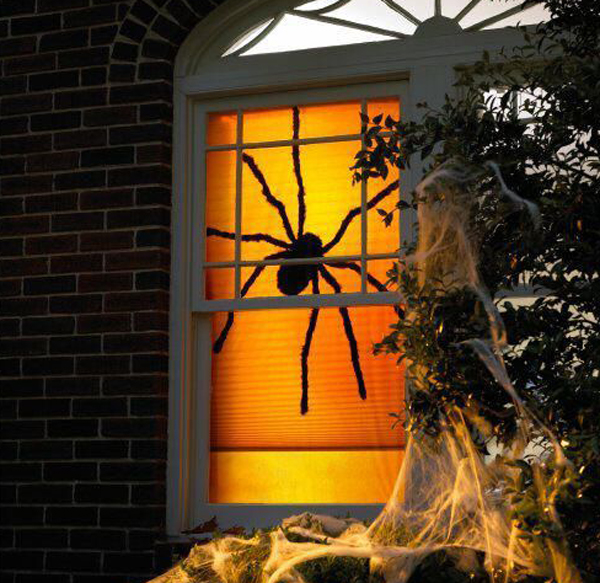 25 Scary DIY Halloween Window Silhouettes | HomeMydesign