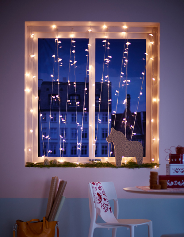 8 Beautiful Ways To Light A Holiday Window