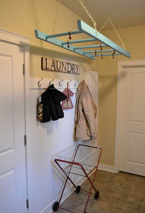 25 Easy Ways To Repurpose Ladder With Rustic Touches
