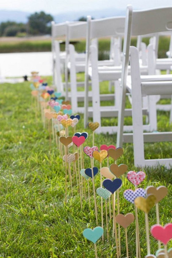 25 Cheap And Simple DIY Wedding Decorations