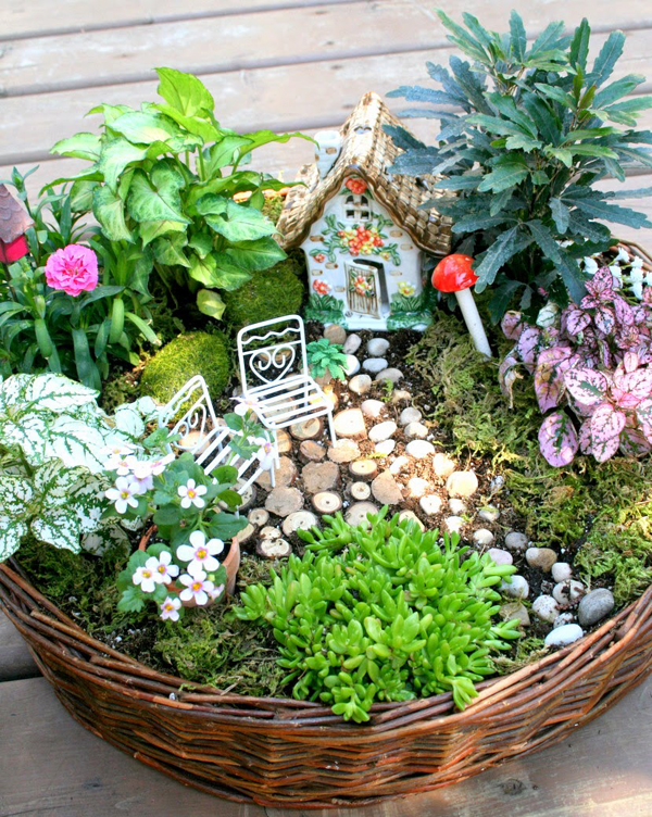 Diy Fairy Garden With Outdoor Furniture Homemydesign