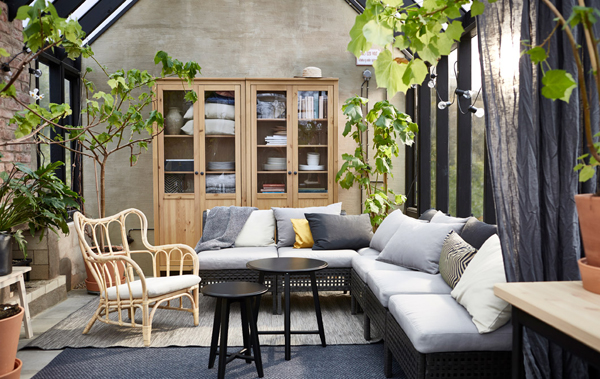 15 Cozy Indoor/Outdoor Living Room Ideas