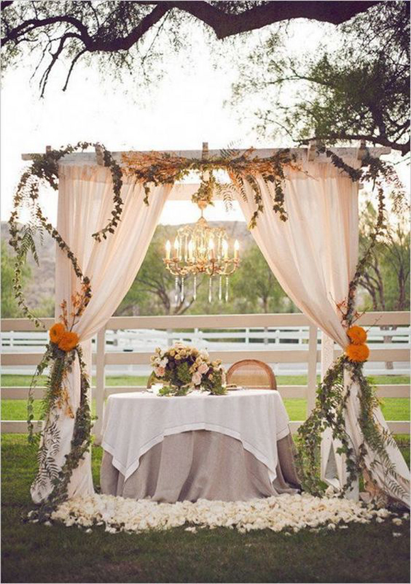 22 Rustic Country Wedding Table Decorations