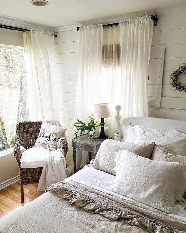 25 Cozy And Stylish Farmhouse Bedroom Ideas