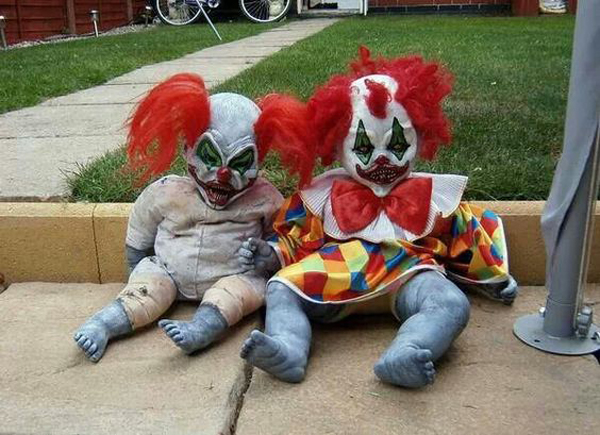 20 Cool And Scary Clown Halloween Decorations