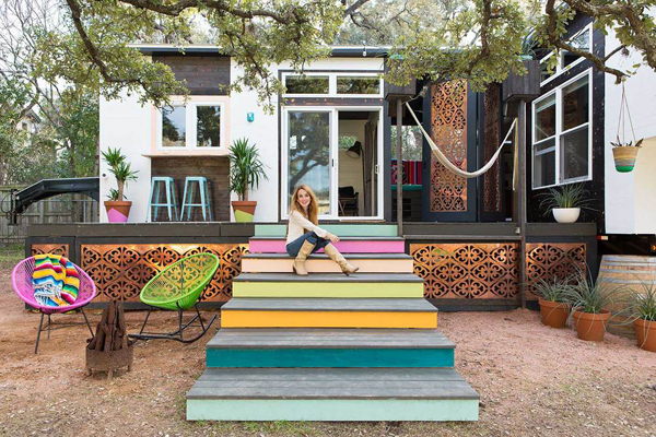 Mid-Century Tiny House Design With Colorful Punch