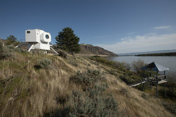 Amazing Tiny House Inspired To The Moon