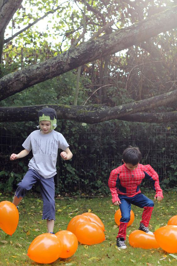 35 Fun Halloween Games To Celebrate With Kids