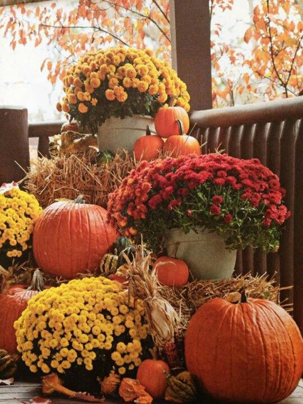 25 Mesmerizing Outdoor Fall Decor Ideas Home Design And Interior