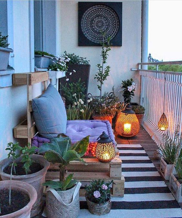 25 Winter Balcony Decor Ideas That Will Bring Warmth
