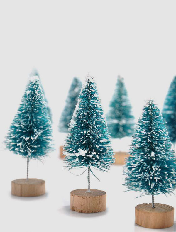 25 DIY Mini Christmas Trees For Alternative Project