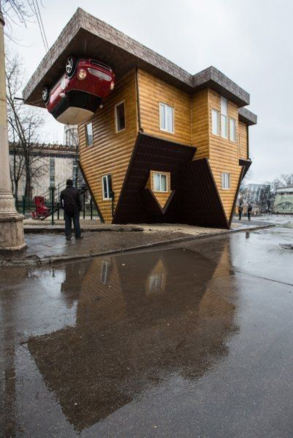 25 Unbelievable Upside-Down Houses With Creative Design