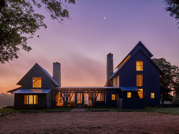 Beautiful Family Retreat With Farmhouse Style In South Carolina
