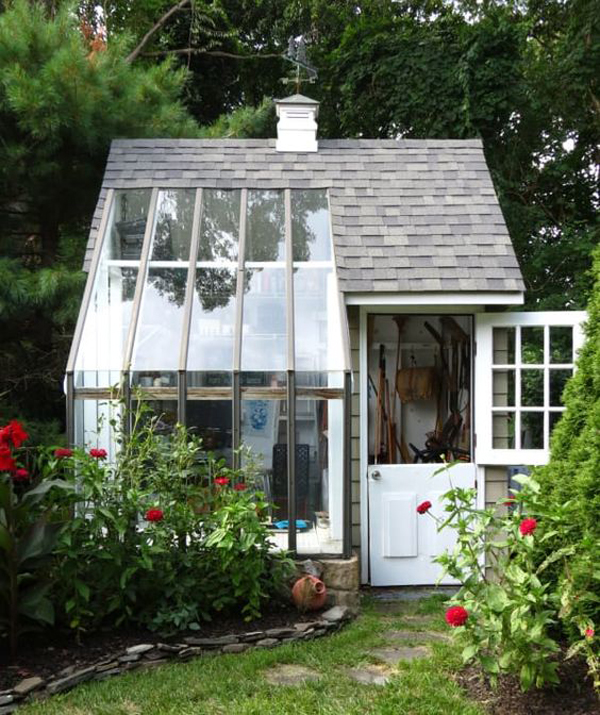 20 Small Greenhouses To Escape In Backyards