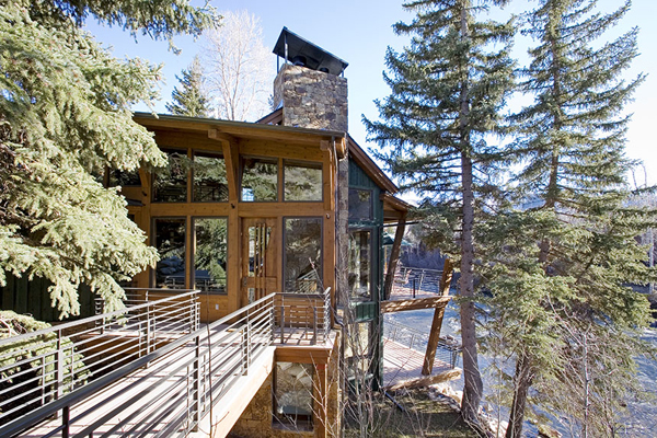 Rustic Contemporary Treehouse Passed A Roaring River