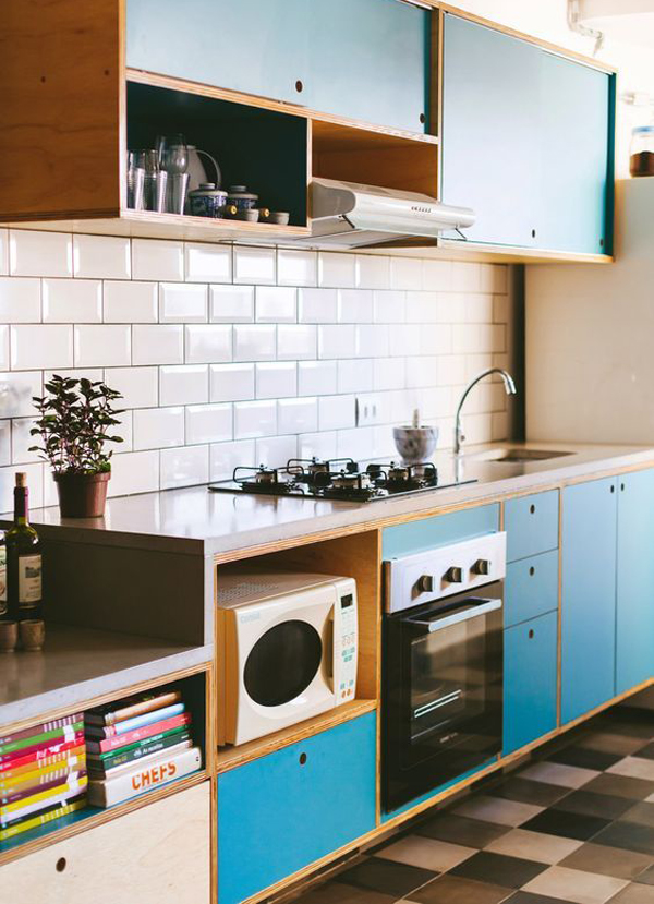 42 Retro Kitchen Design Ideas With Splash Of Colors | HomeMydesign