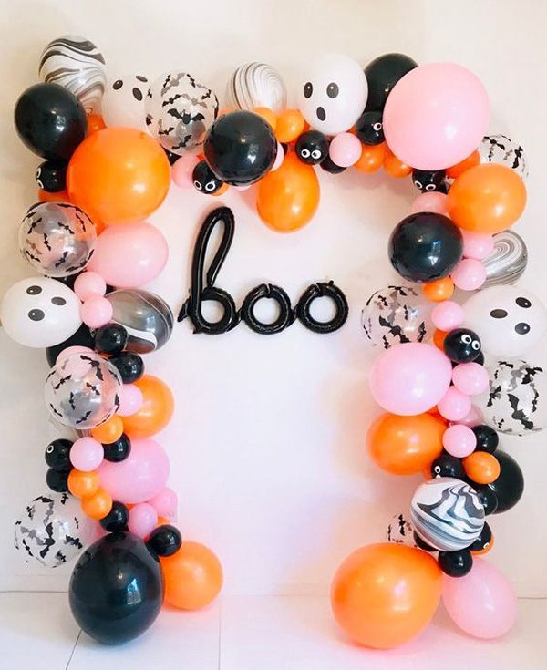 42 Cheerful Halloween Decor Ideas With Balloons