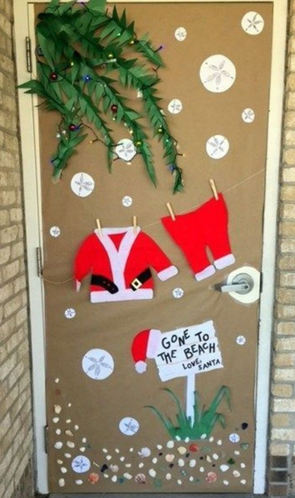 25 Cheerful And Beautiful Winter Door Decorations For Holiday Season