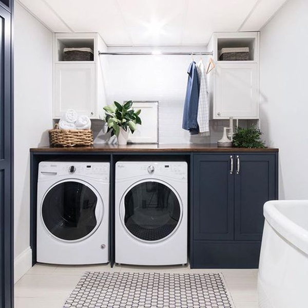 32 Timeless Black And White Laundry Room Ideas | HomeMydesign
