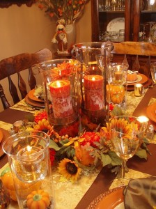 gorgeous-and-awesome-thanksgiving-table-centerpieces | HomeMydesign