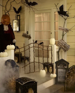 crow-halloween-front-doors | HomeMydesign