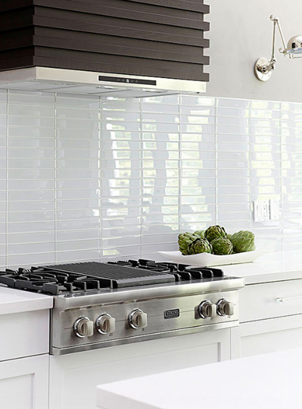 simple-white-tile-kitchen-backsplash | HomeMydesign