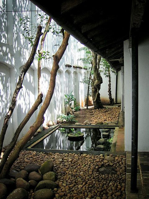 24+ Modern Japanese House Japanese courtyard cozy ponds garden homemydesign