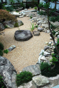 15 Cozy Japanese Courtyard Garden Ideas | HomeMydesign