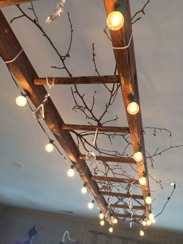 diy-vintage-ladder-string-lights | HomeMydesign