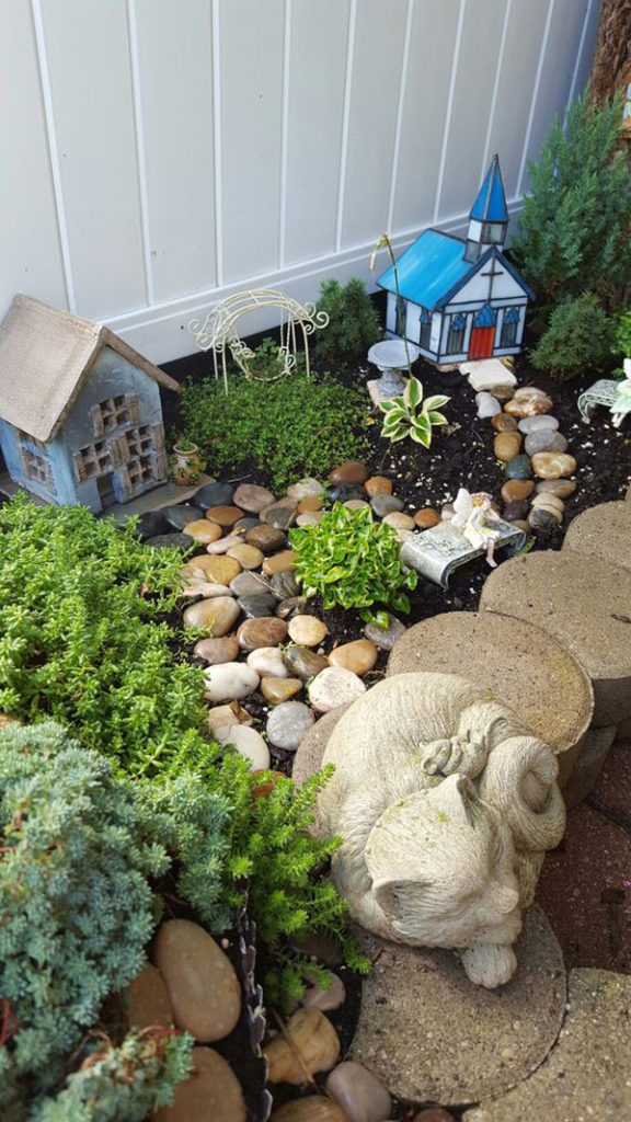 30 Magical Ways To Create Fairy Gardens To Your Real Life | HomeMydesign