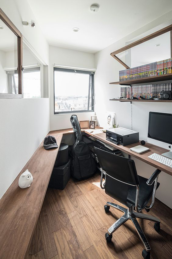 small-corner-workspace-with-computer-room | HomeMydesign