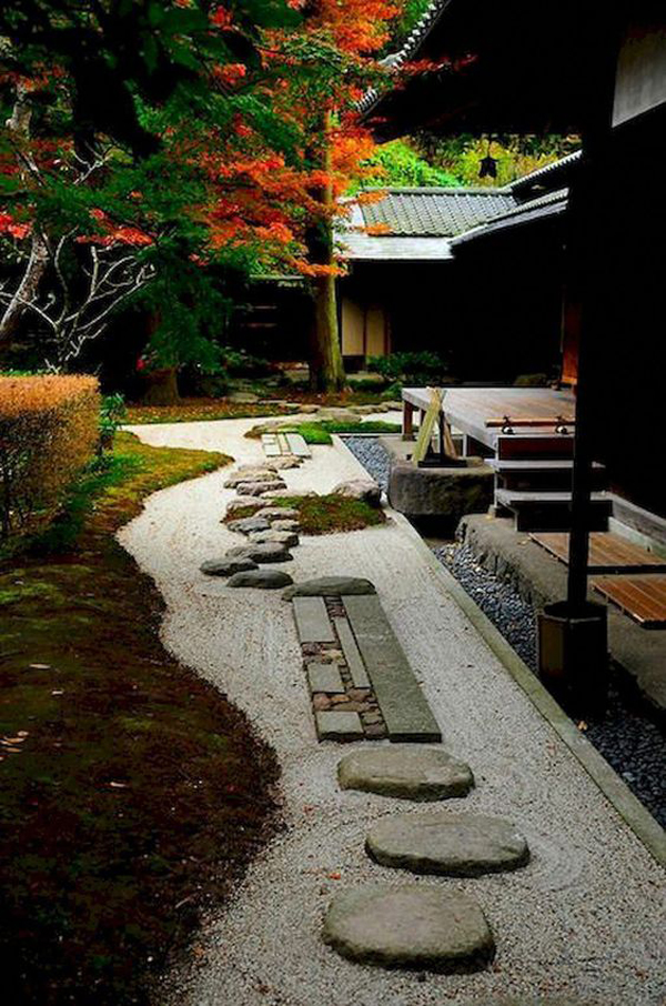 stylish-japanese-courtyard-garden-with-pathway-ideas | HomeMydesign