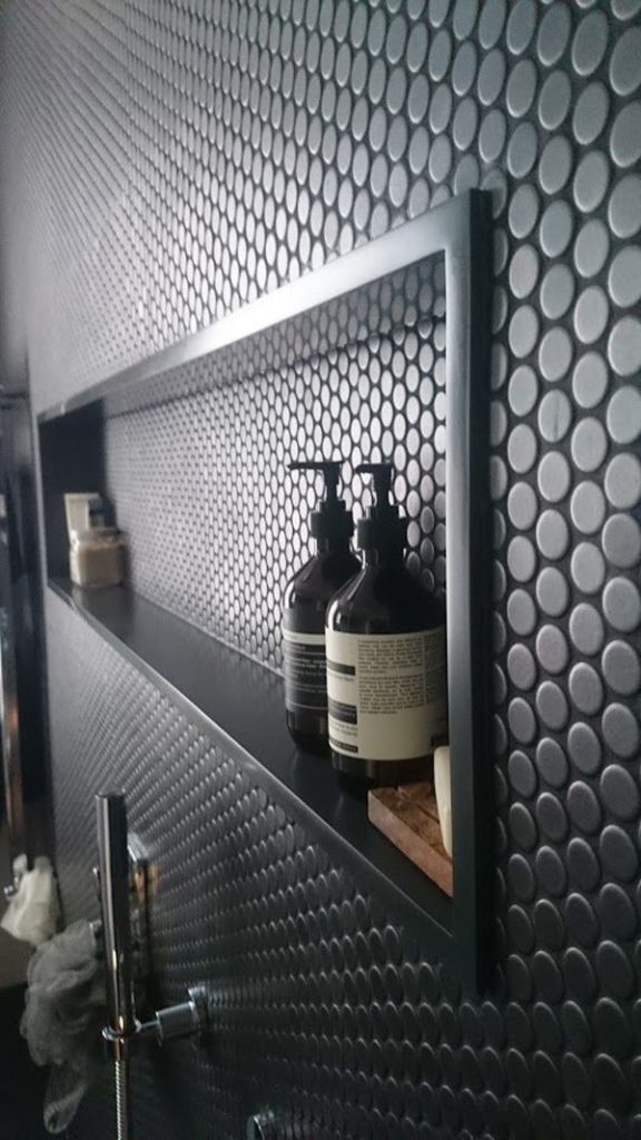 38 Shower Niche Ideas That Organized Your Bathroom | HomeMydesign