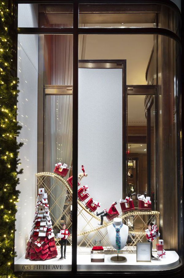 35 Wonderful Christmas Window Display Ideas On A Budget | HomeMydesign