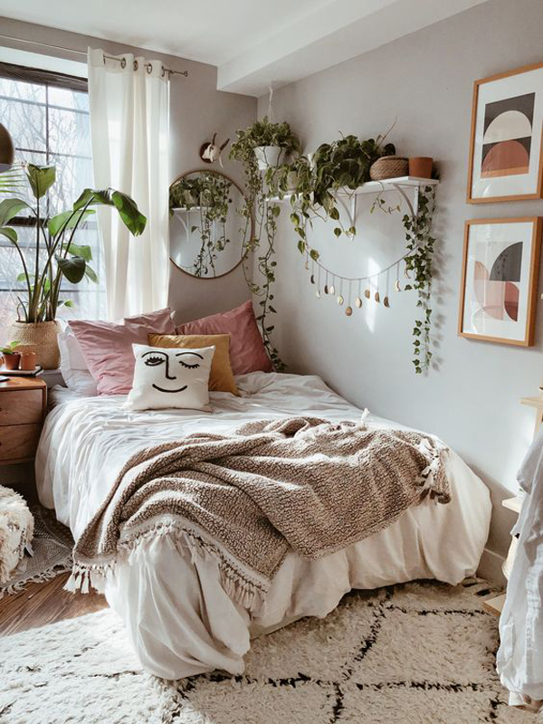 rustic boho  bedroom  with indoor plants HomeMydesign