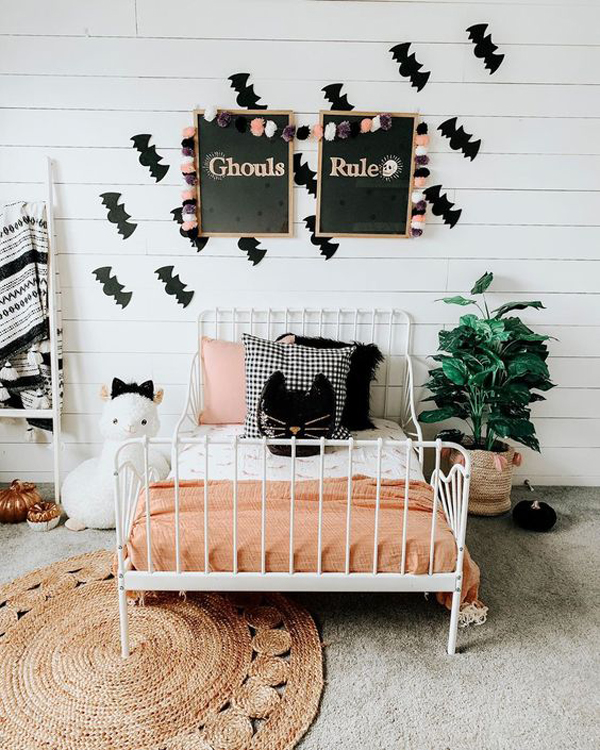 Scary Yet Stylish Halloween Bedroom Ideas Aesthetic