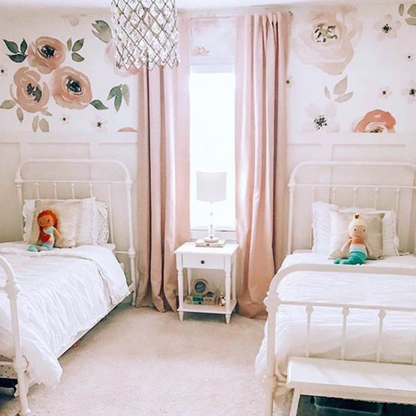 32 Cozy And Beautiful Shared Bedroom For Little Girls | HomeMydesign